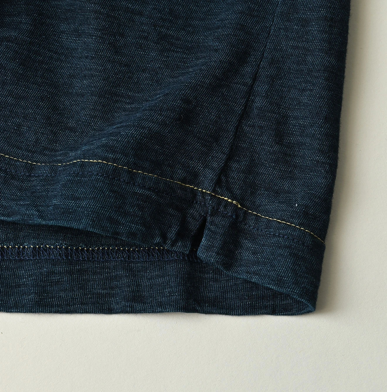 45R(フォーティファイブアール) |天竺の908浅VネックTシャツ（インディゴ）