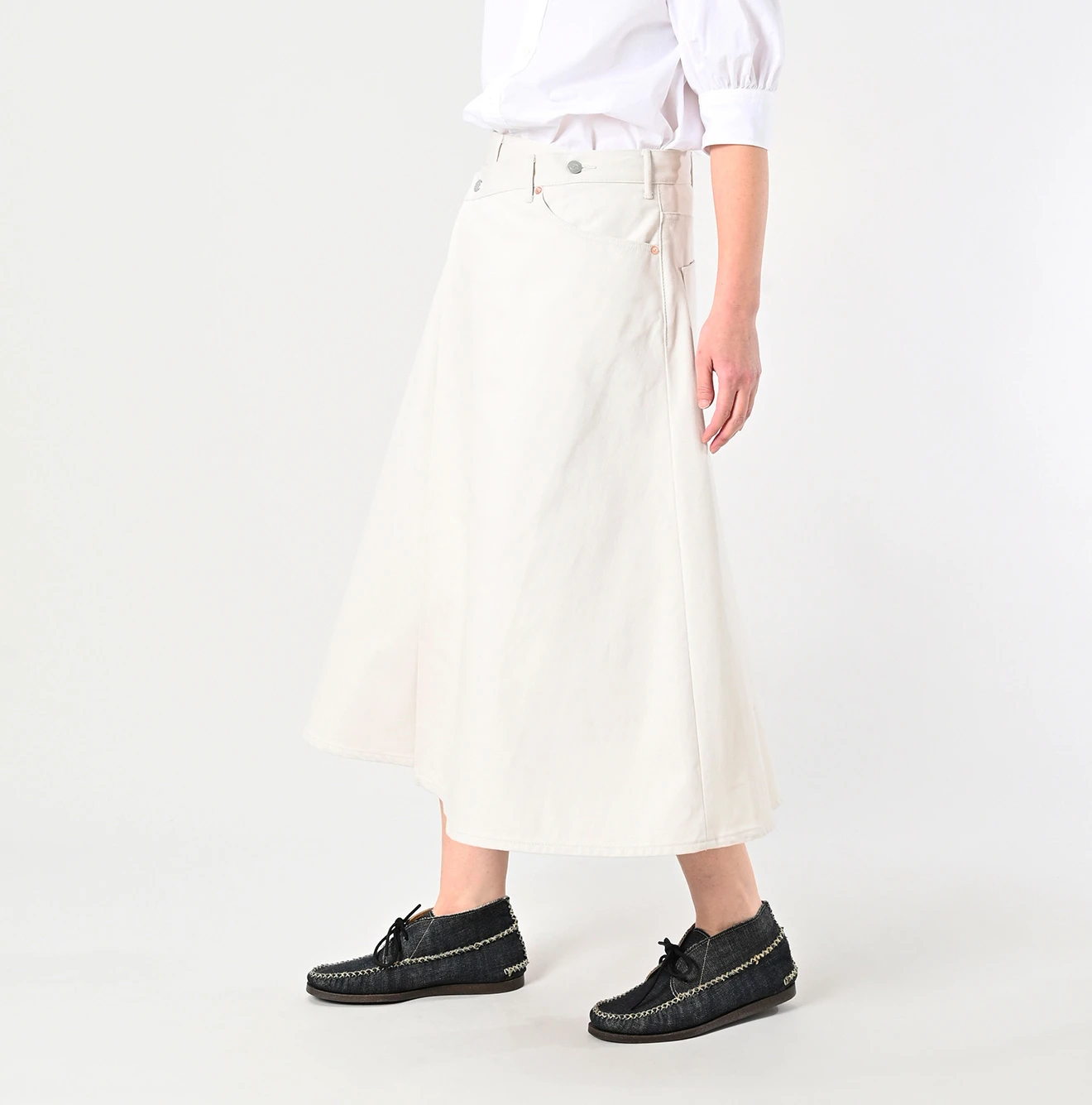 ライ麦デニムのクロスオーバースカート（ホワイト・一張羅）　size 4(XL) 45R（フォーティファイブアール）| ライ麦デニムのクロスオーバー