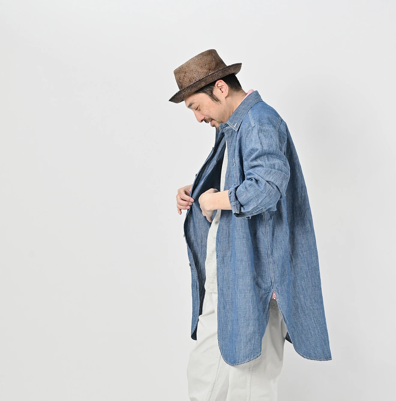 45R(フォーティファイブアール) |綿麻瑠璃ダンガリーの908ガチャポケシャツ（重）