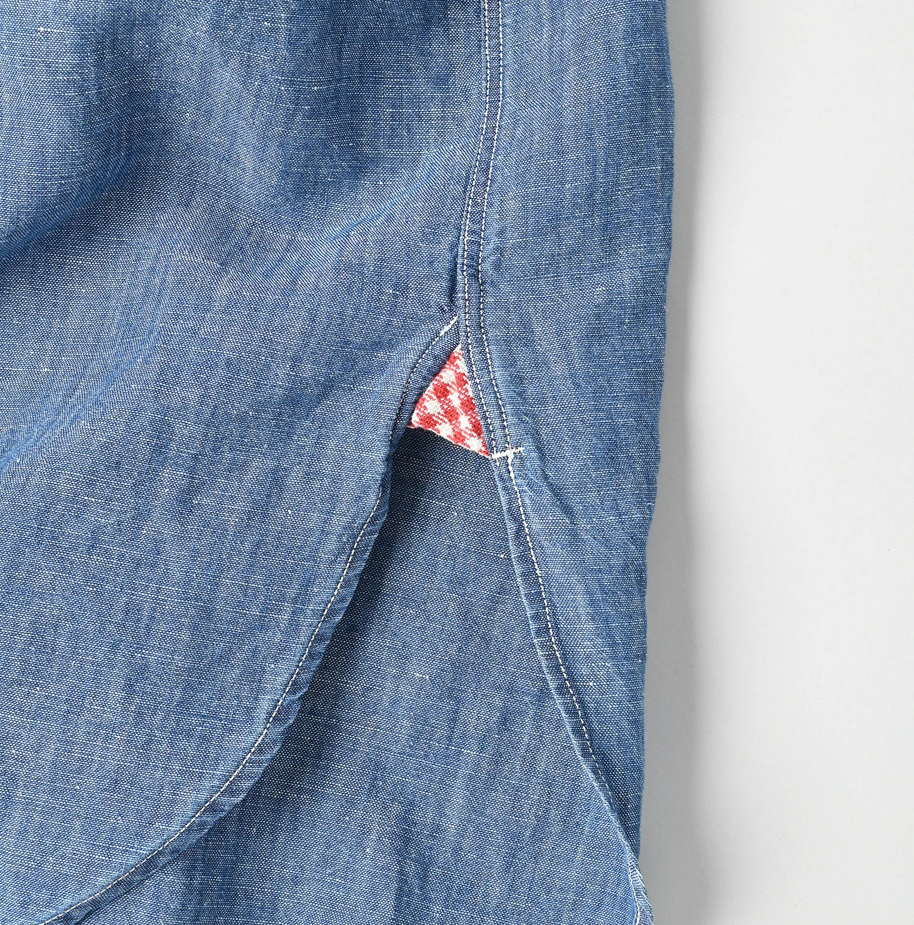 45R(フォーティファイブアール) |綿麻瑠璃ダンガリーの908ガチャポケシャツ（重）