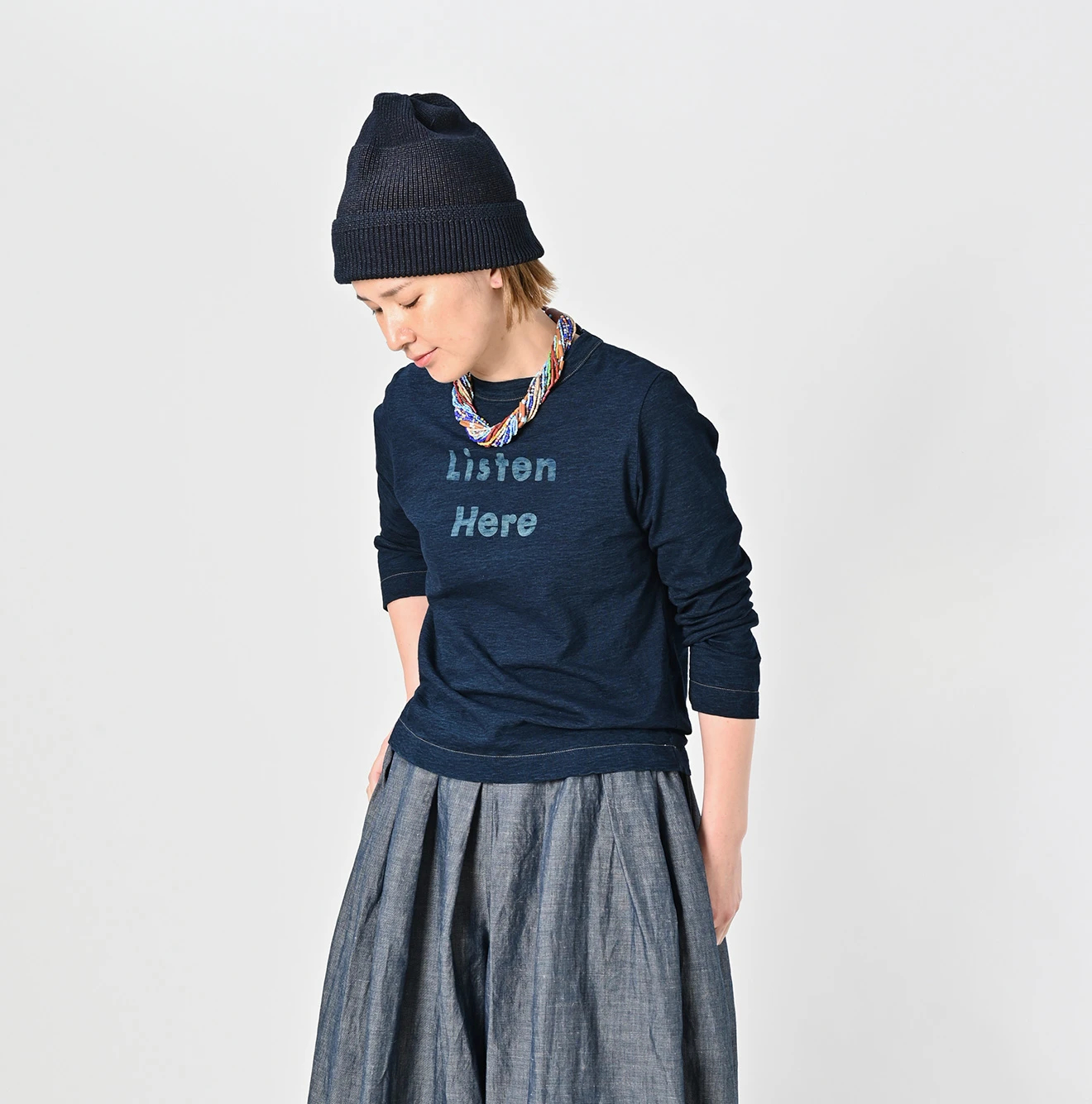 45R（フォーティファイブアール）| Listen Hereプリントの四角Tシャツ