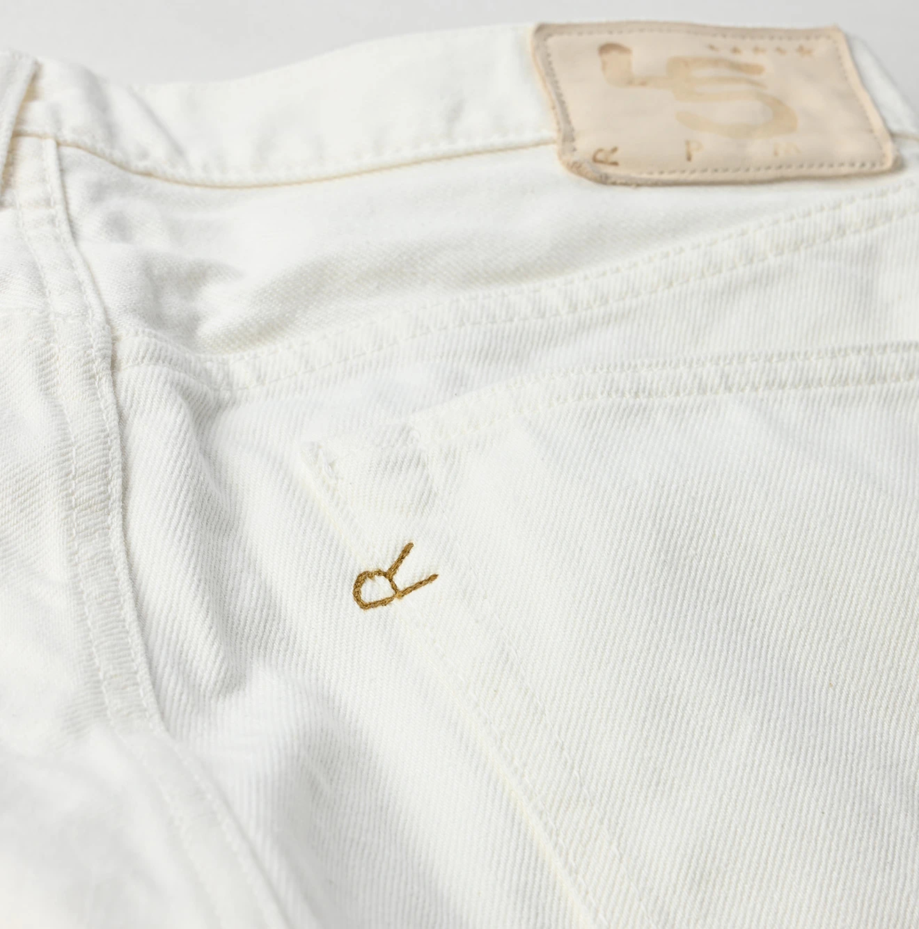 45R(フォーティファイブアール) |13オンス空比古比女（ホワイト）