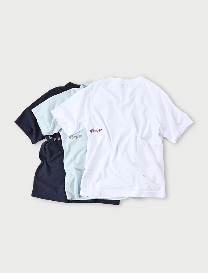 45R（フォーティファイブアール）| トリコロゴ刺繍の90845星Tシャツ
