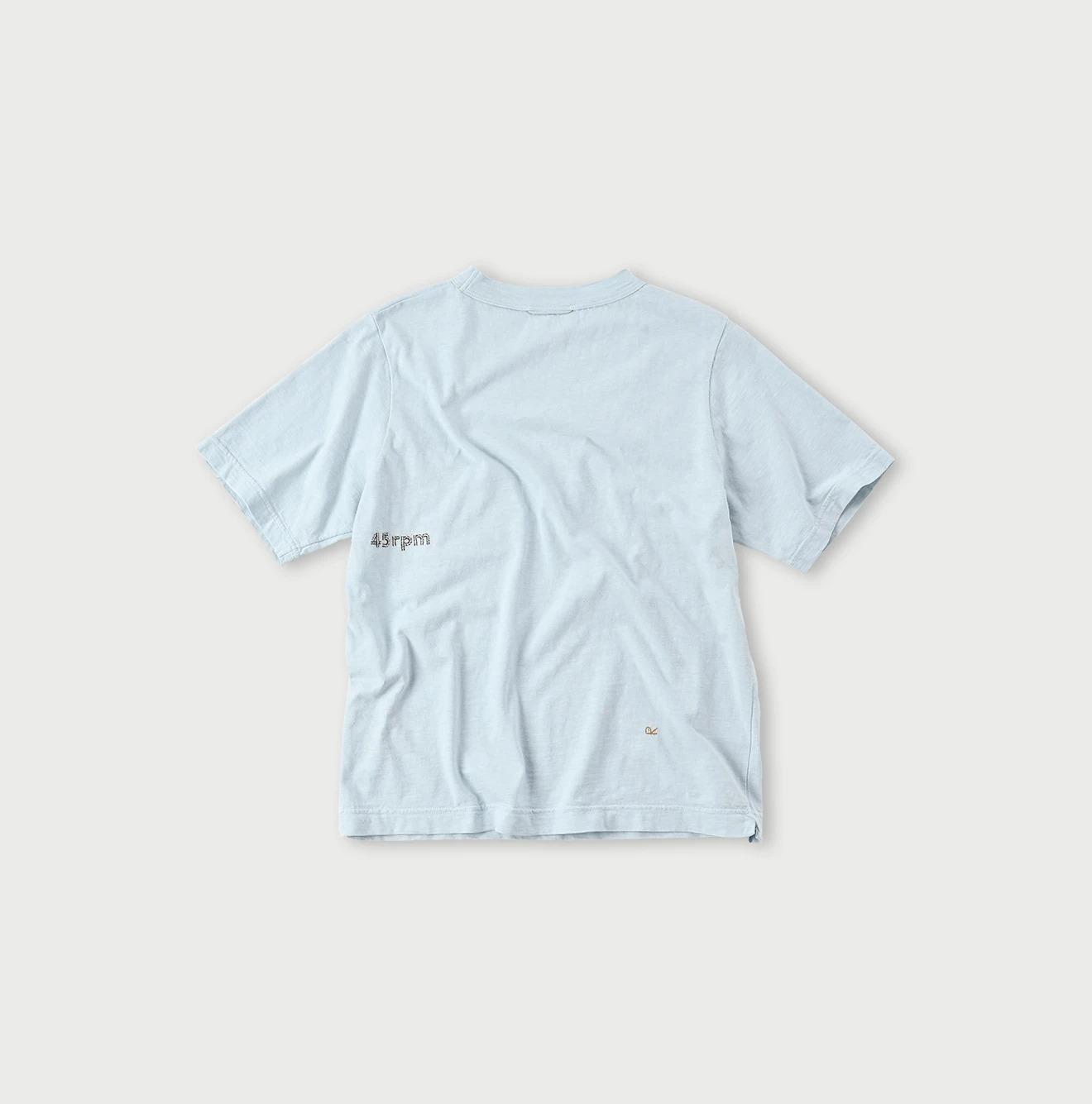 45R（フォーティファイブアール）| トリコロゴ刺繍の90845星Tシャツ
