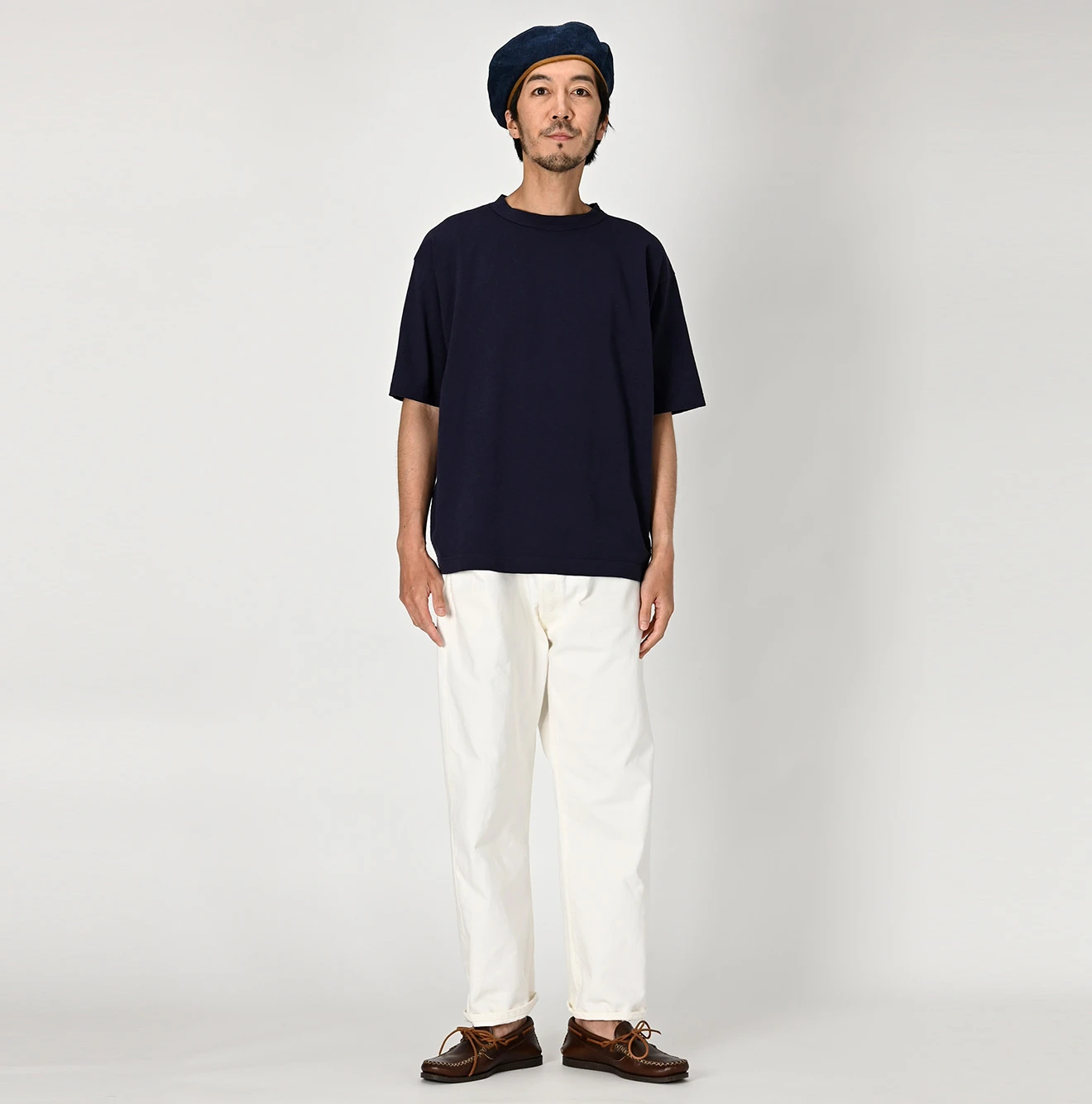 45R（フォーティファイブアール）| トリコロゴ刺繍の90845星Tシャツ
