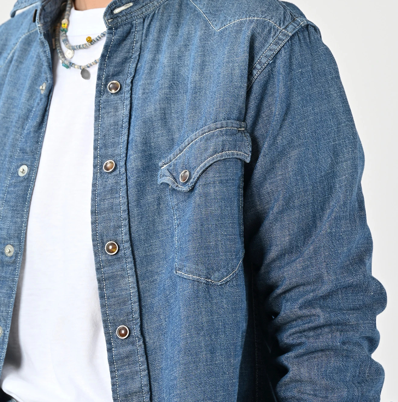 45R(フォーティファイブアール) |瑠璃ダンガリーデニムの908イースタンシャツ（加工）
