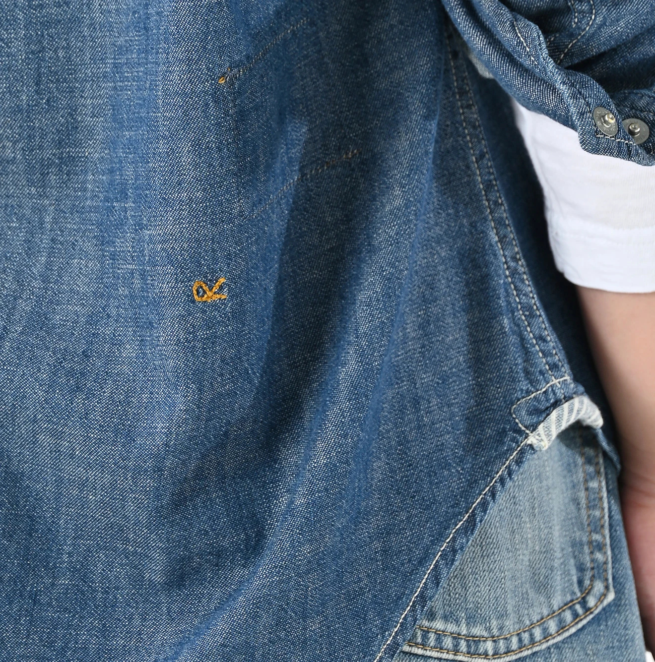 45R(フォーティファイブアール) |瑠璃ダンガリーデニムの908イースタンシャツ（加工）