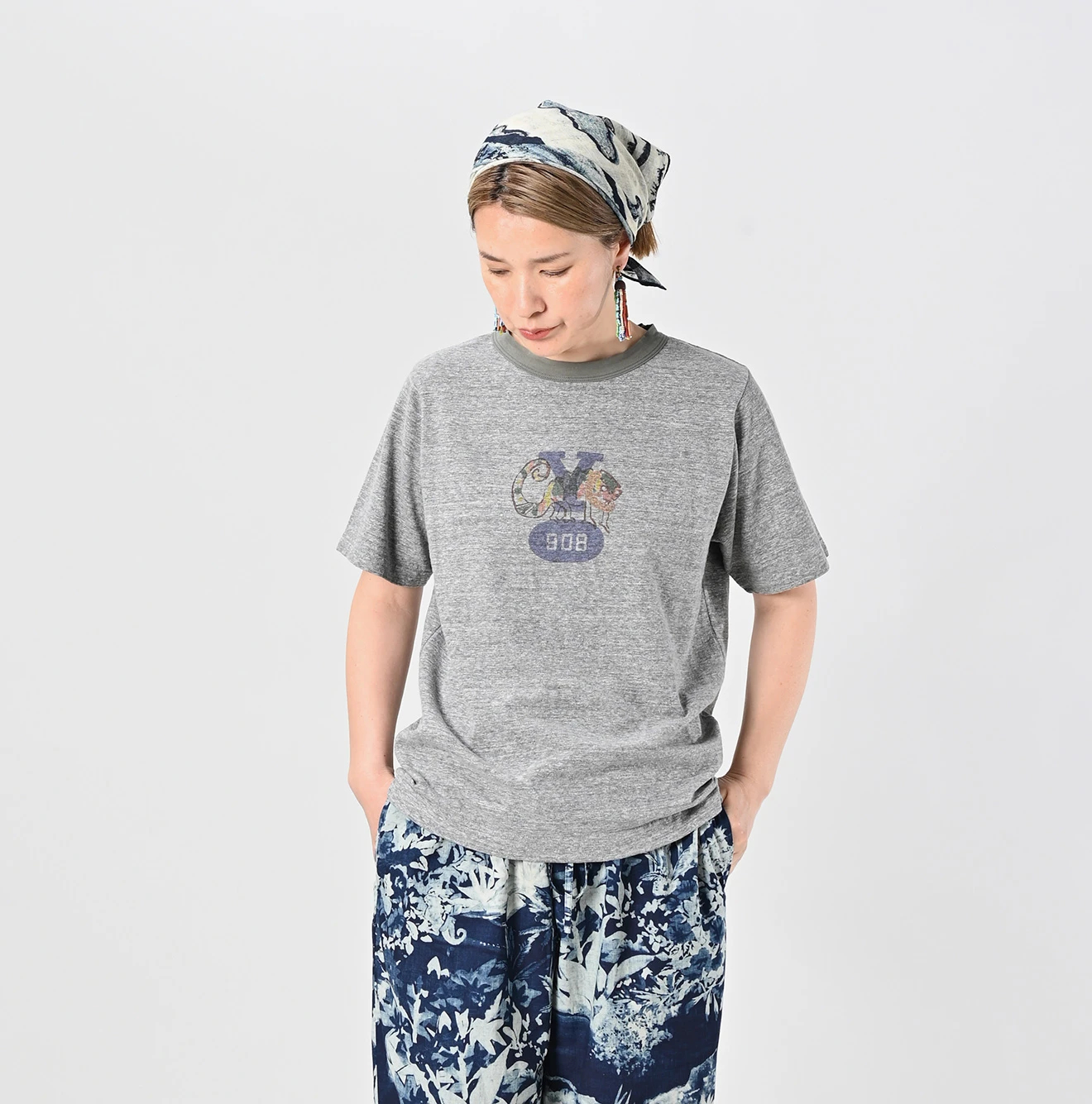 45R(フォーティファイブアール) |チャメレイオンYプリントの908Tシャツ（トップ）