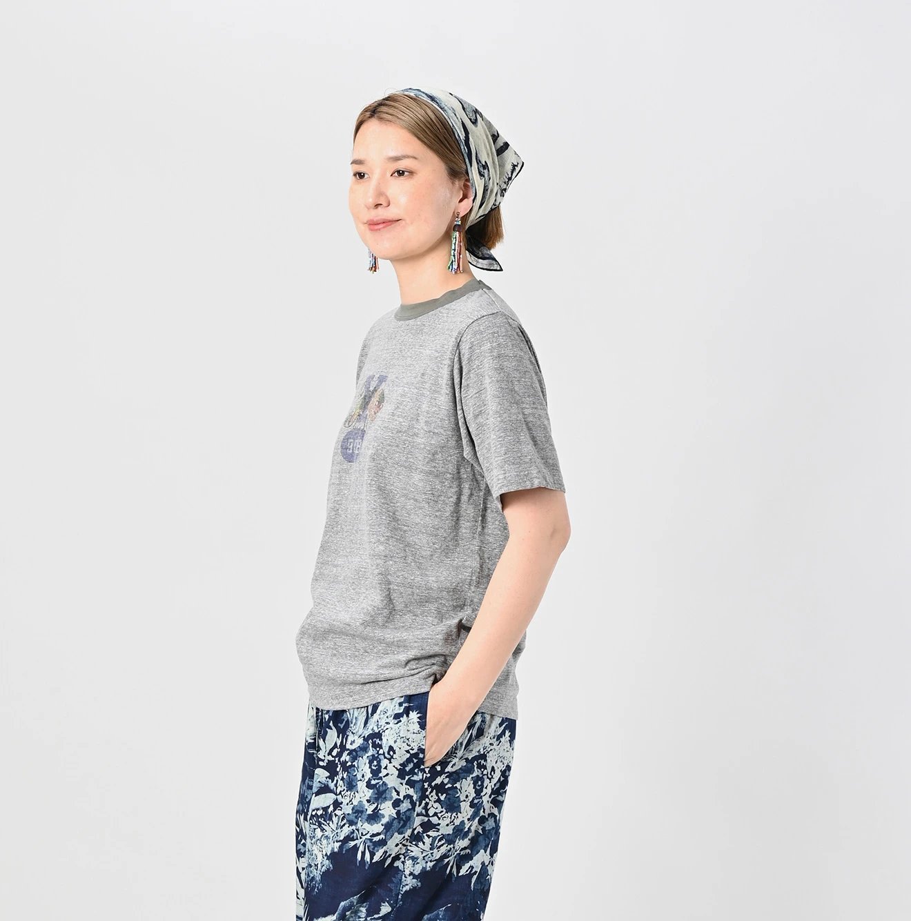 45R(フォーティファイブアール) |チャメレイオンYプリントの908Tシャツ（トップ）