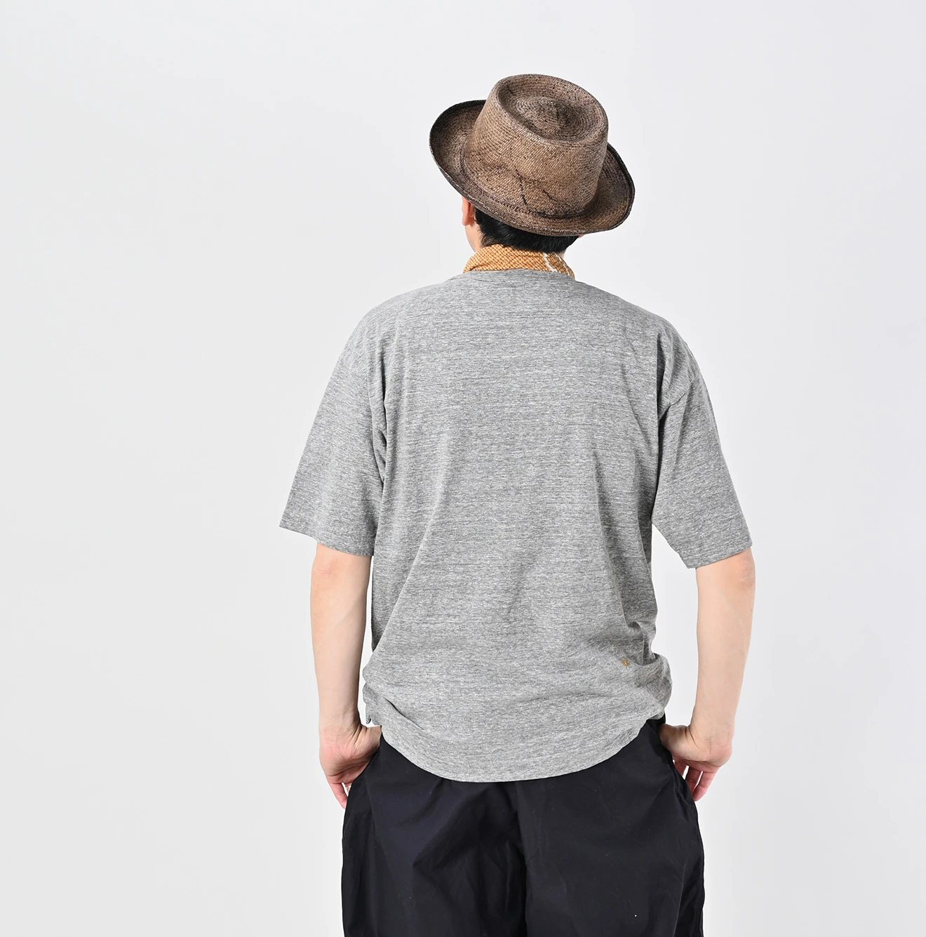 45R(フォーティファイブアール) |チャメレイオン刺繍の908Tシャツ（トップ）
