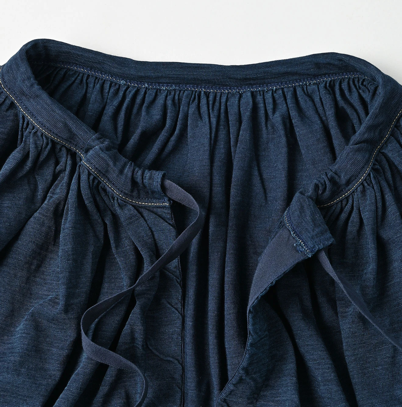 45R(フォーティファイブアール) |スーピマ天竺のギャザーブラウス（インディゴ）