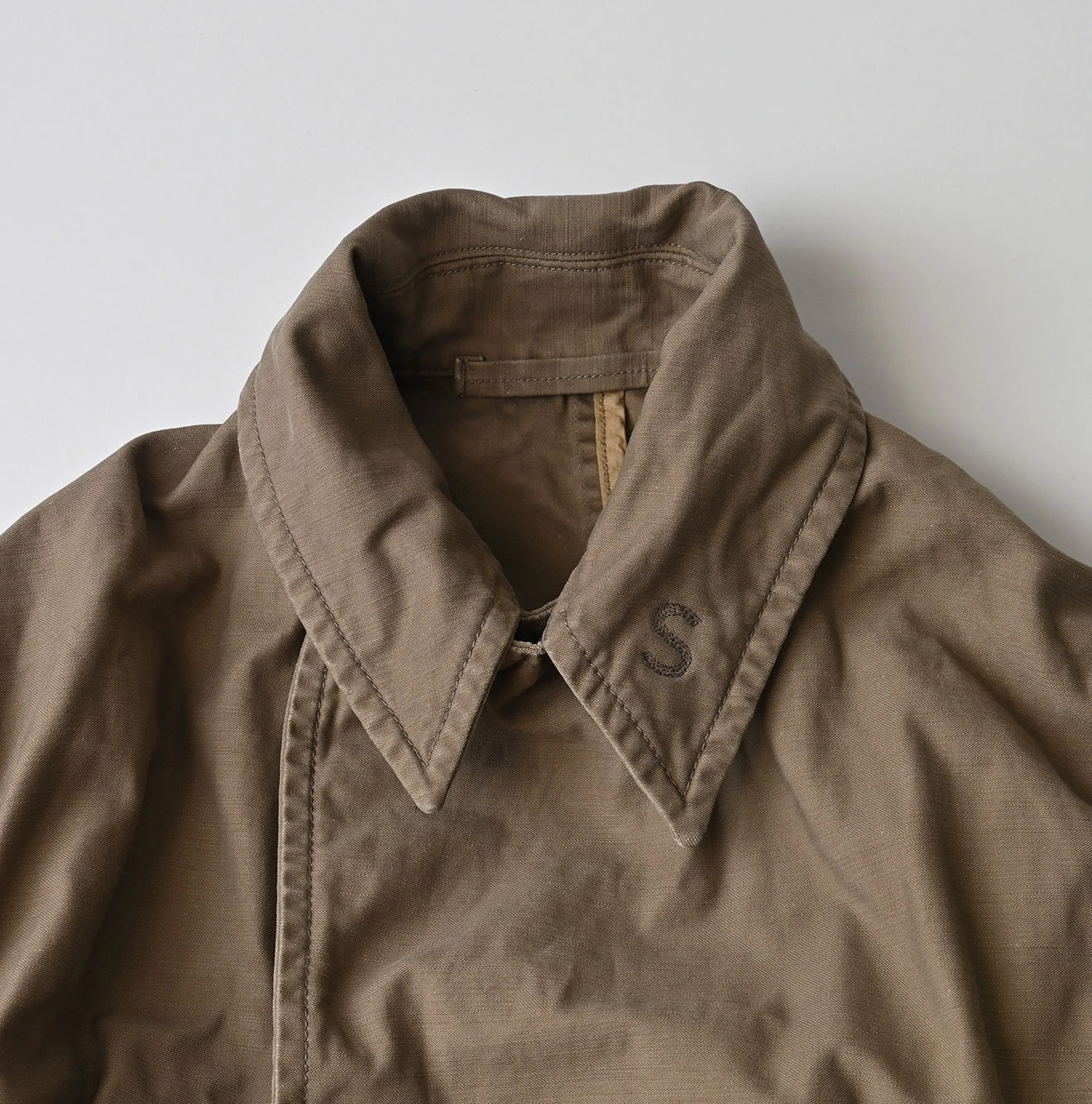 45R(フォーティファイブアール) |バックサテンのＰコート（再び・45RPMSTUDIO刺繍）