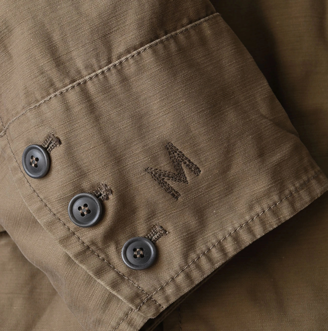 45R(フォーティファイブアール) |バックサテンのＰコート（再び・45RPMSTUDIO刺繍）