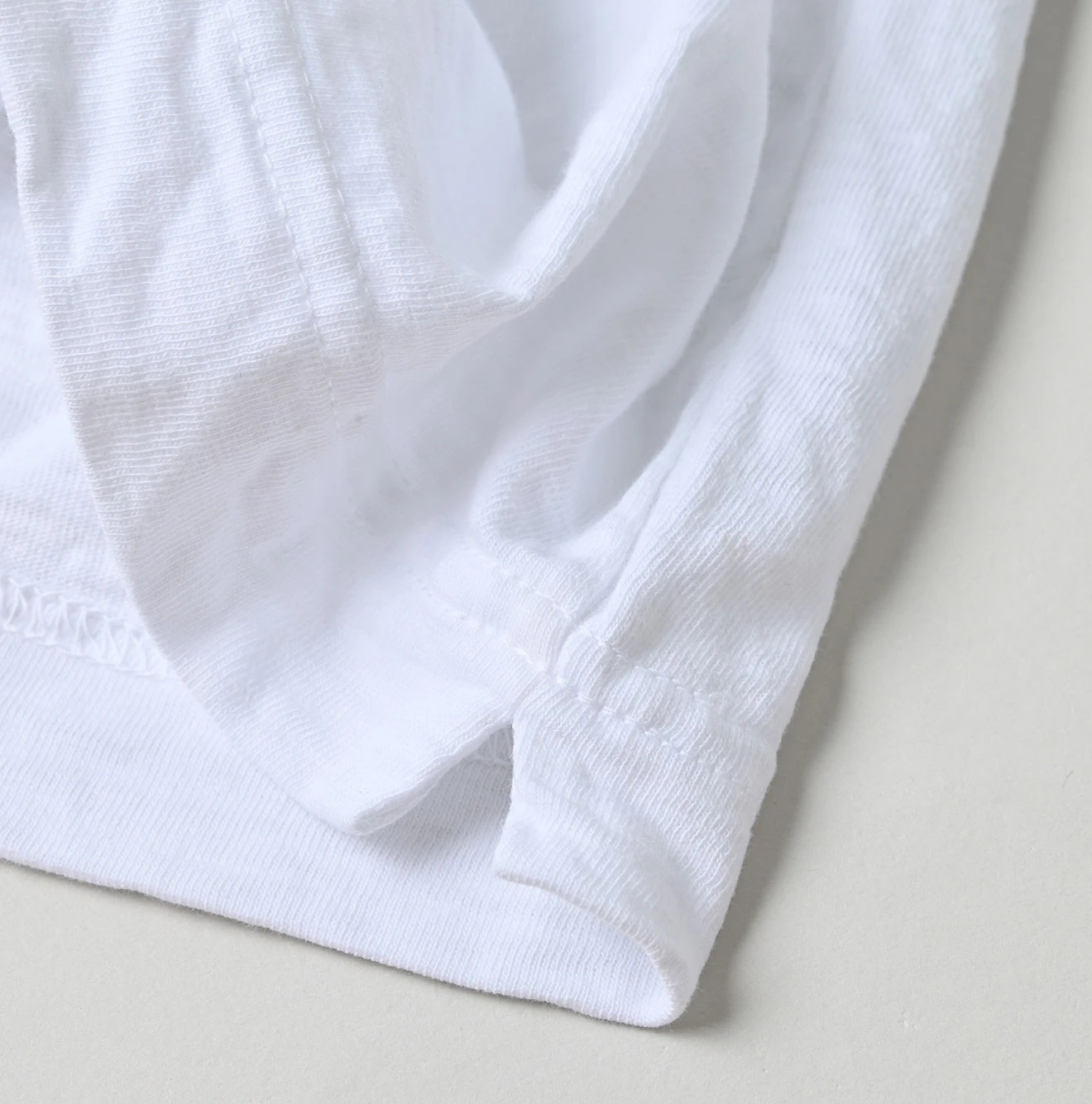 45R(フォーティファイブアール) |ブル丸ウォークプリントの90845星Tシャツ（再び）