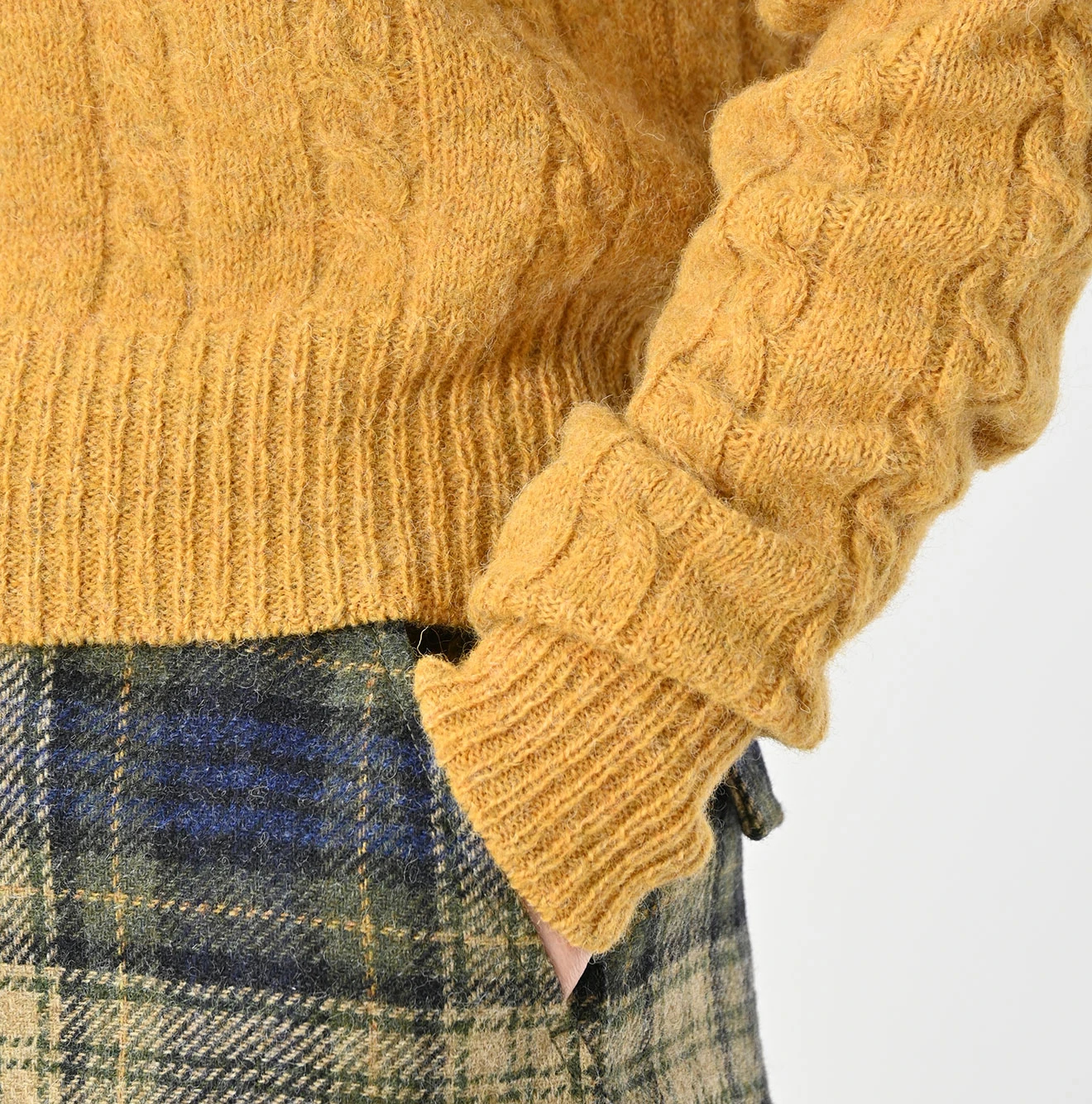 45R(フォーティファイブアール) |シェットランドケーブル縮絨のセーター