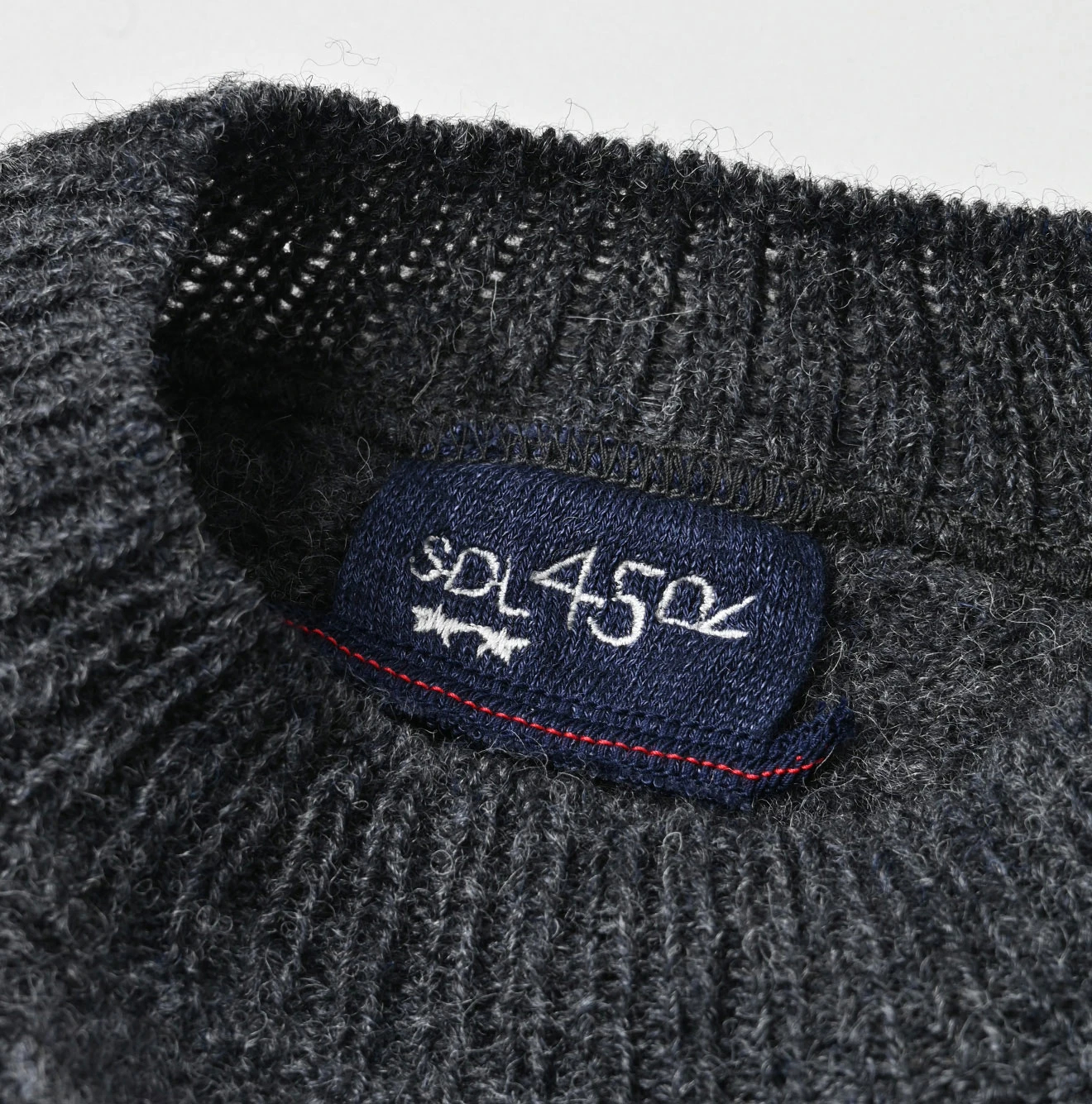 45R(フォーティファイブアール) |シェットランドケーブル縮絨のセーター