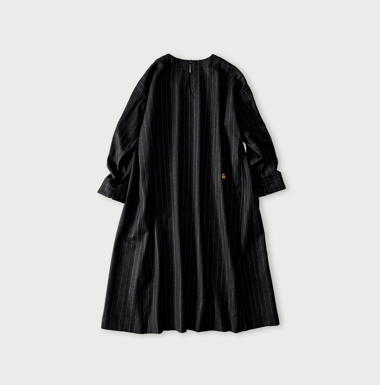 新品同様 45R フォーティファイブアール 玉手箱かぎ針ビーズ刺繍のボレロ 70780122 サイズ3 ベージュ ネイビー レディース 古着 中古 USED 45R（フォーティファイブアール）| レイレイジャカードのボレロ
