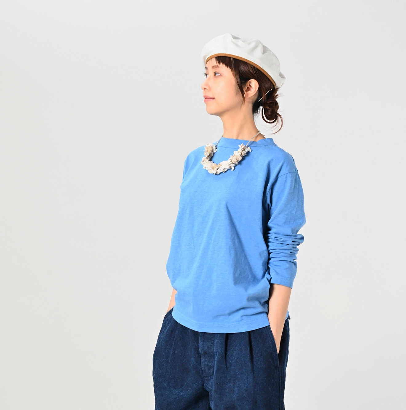 45R 葉山ものがたり でこぼこ天竺の908もぎたてセイルバスクTシャツ カヤッコべタッチプリントの90845星半袖Tシャツ | 45R葉山店