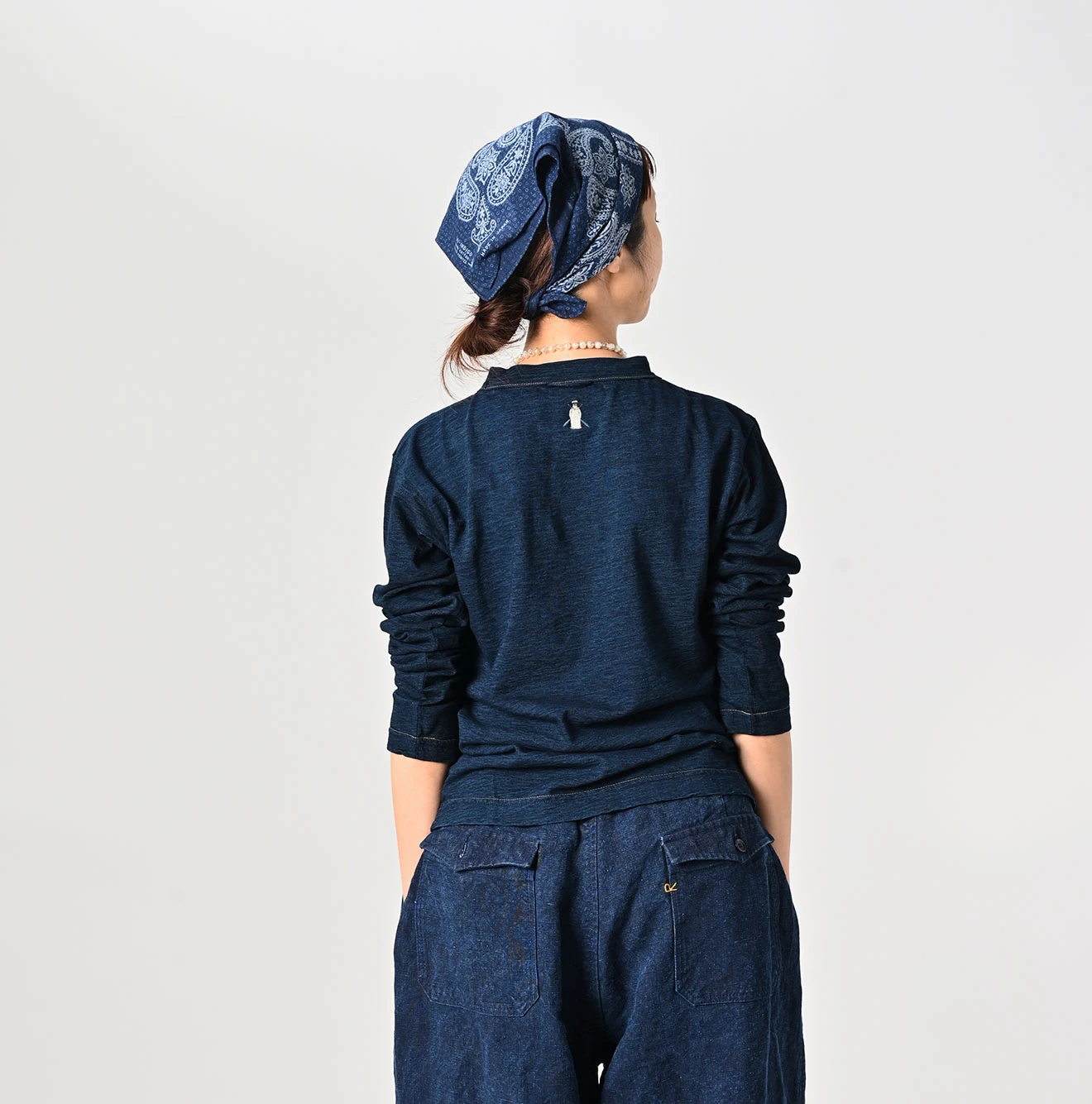 45R(フォーティファイブアール) |葉山ものがたりモントックン刺繍の90845星Tシャツ（インディゴ）