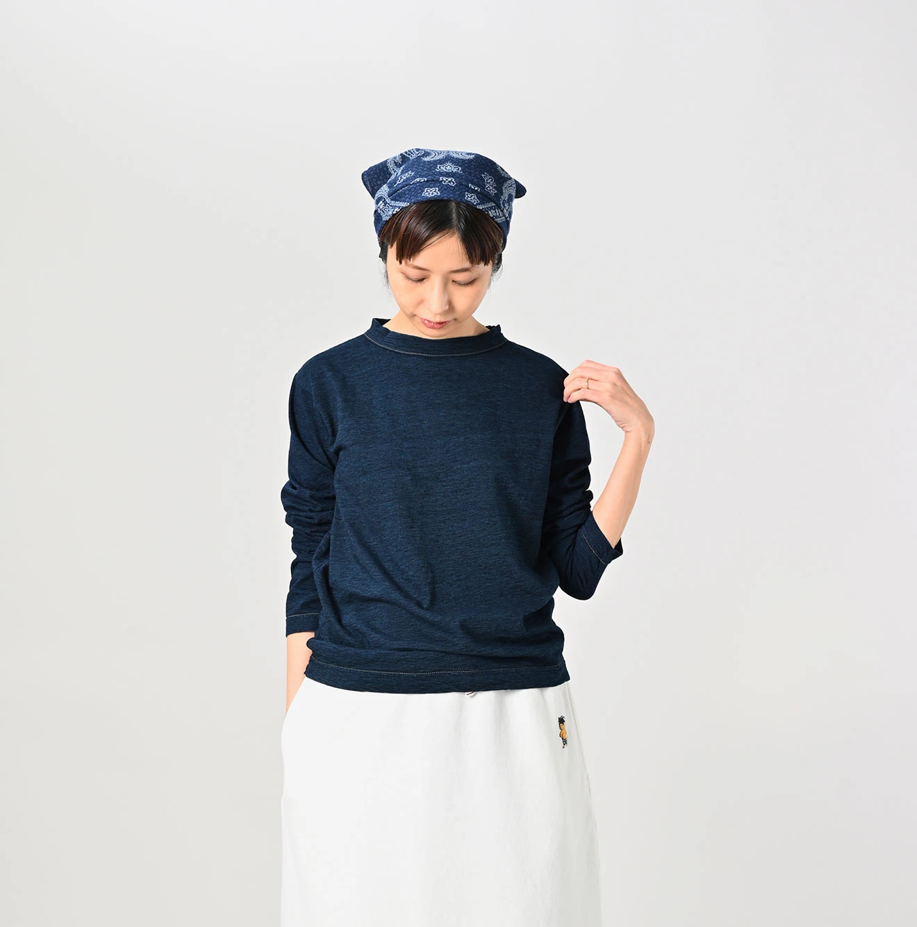 45R(フォーティファイブアール) |葉山ものがたりカモンメくん刺繍の90845星Tシャツ（インディゴ）