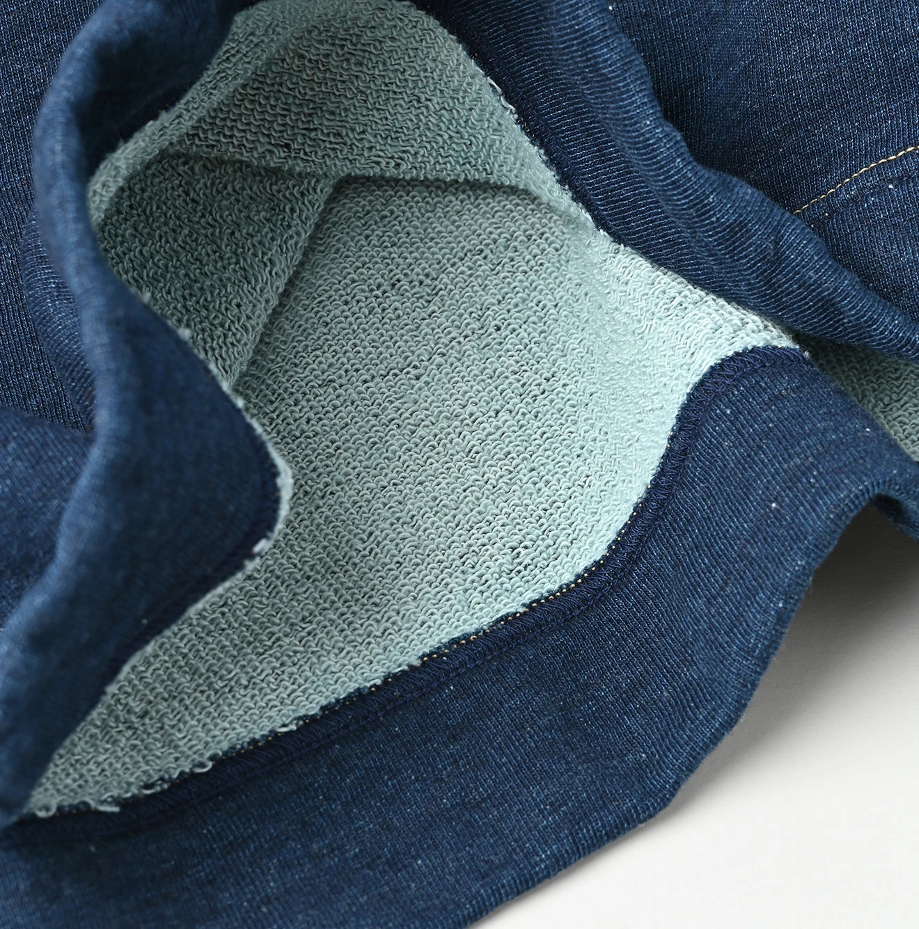 45R(フォーティファイブアール) |ガーゼ裏毛カレッジロゴプリントのドレス（インディゴ）