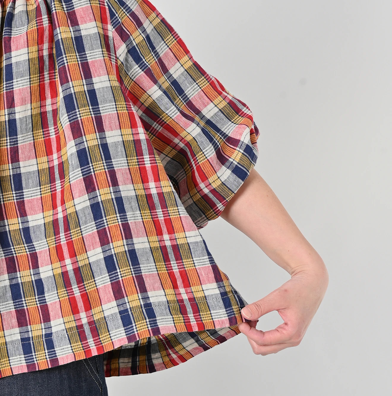 45R(フォーティファイブアール) |インドリネンマドラスのシャーリングブラウス