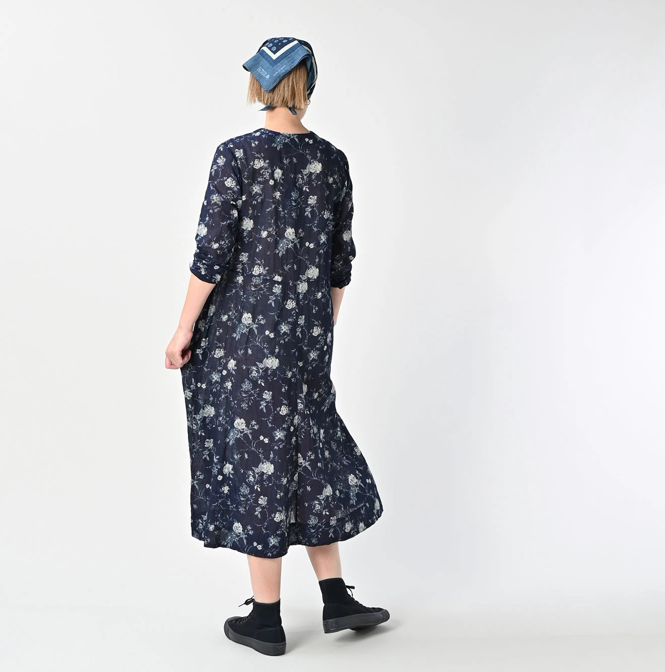 最終お値引】美品45Rインディゴボーダーフラワープリントのドレス（L