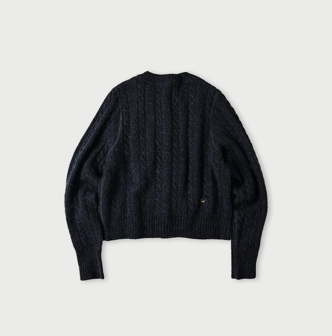 45R(フォーティファイブアール) |シェットランドケーブル縮絨のカーディガン