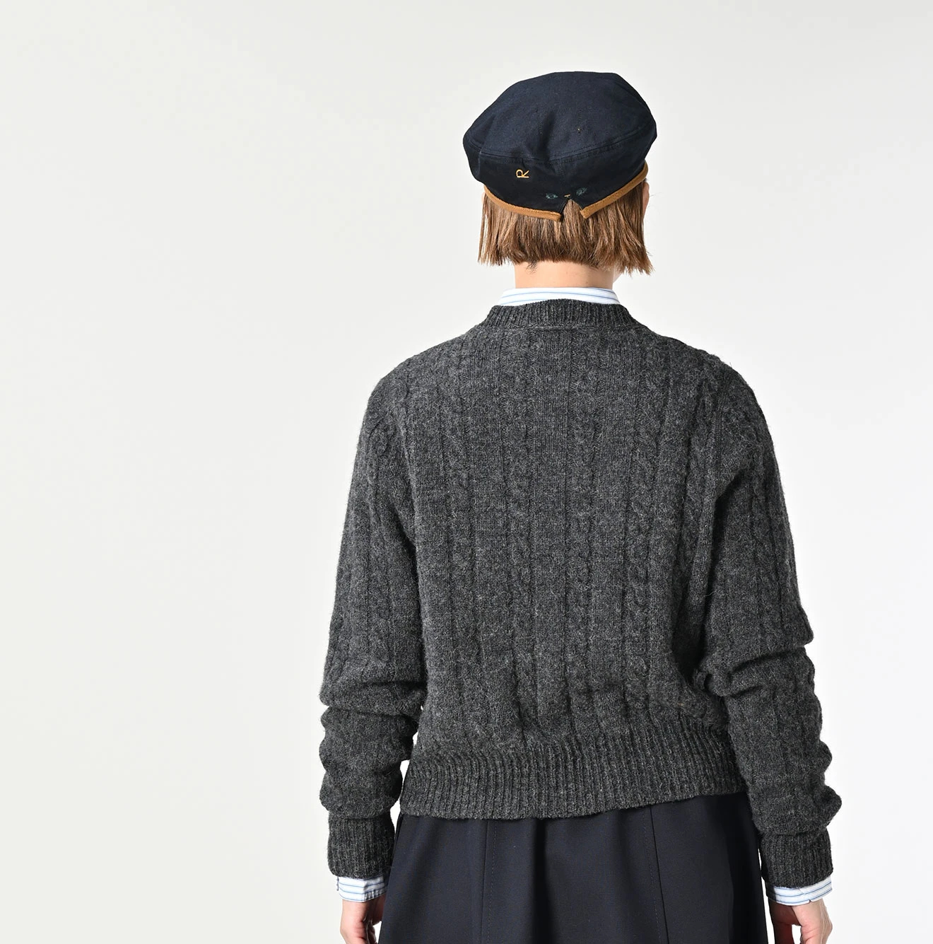 45R(フォーティファイブアール) |シェットランドケーブル縮絨のカーディガン