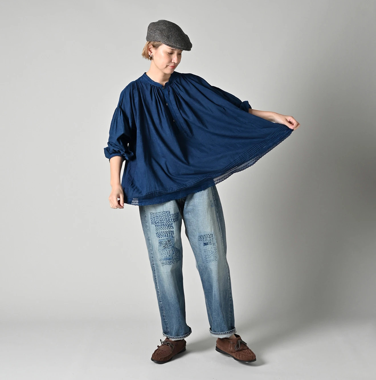 45R(フォーティファイブアール) |インドカディレース×タックのスモックブラウス（藍）