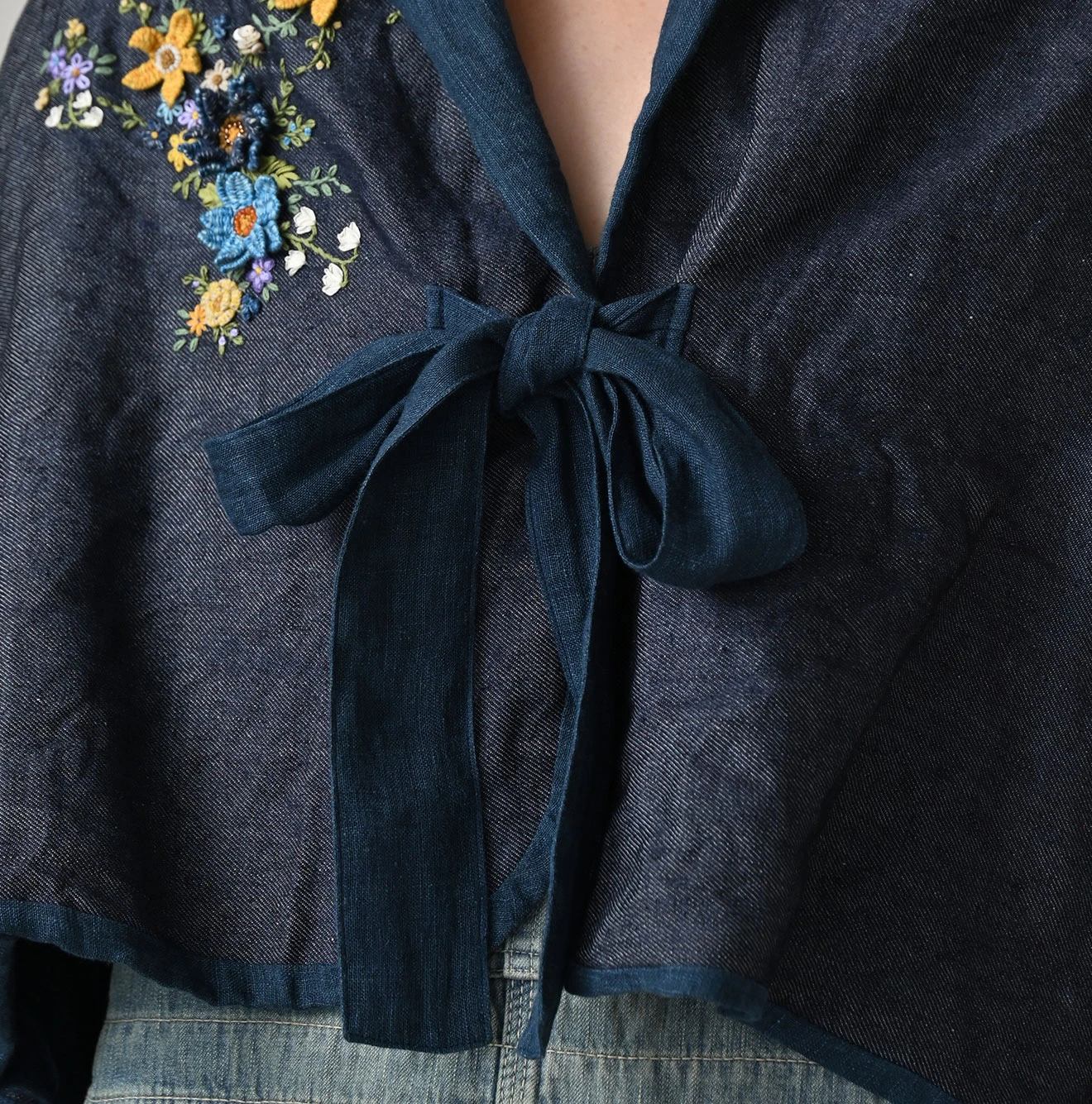 45R（フォーティファイブアール）| リネン重ね刺繍のボレロ（藍