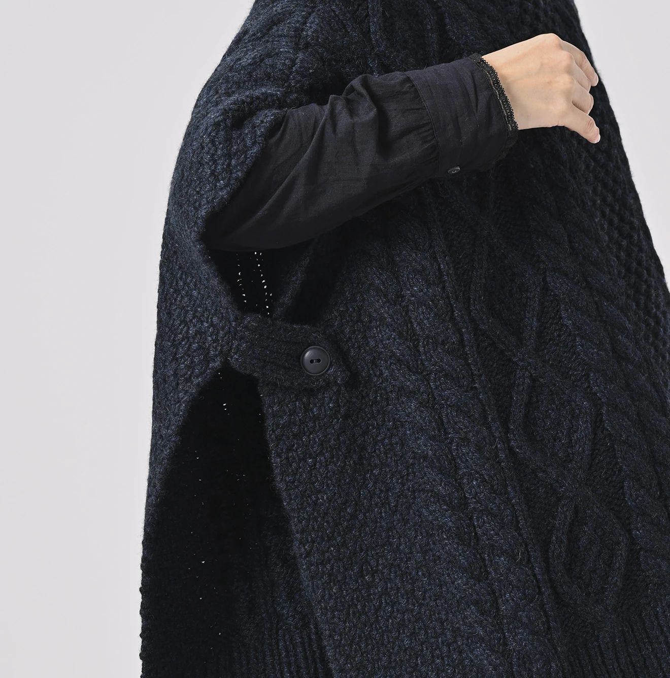 45R(フォーティファイブアール) |カシミヤのアランポンチョ