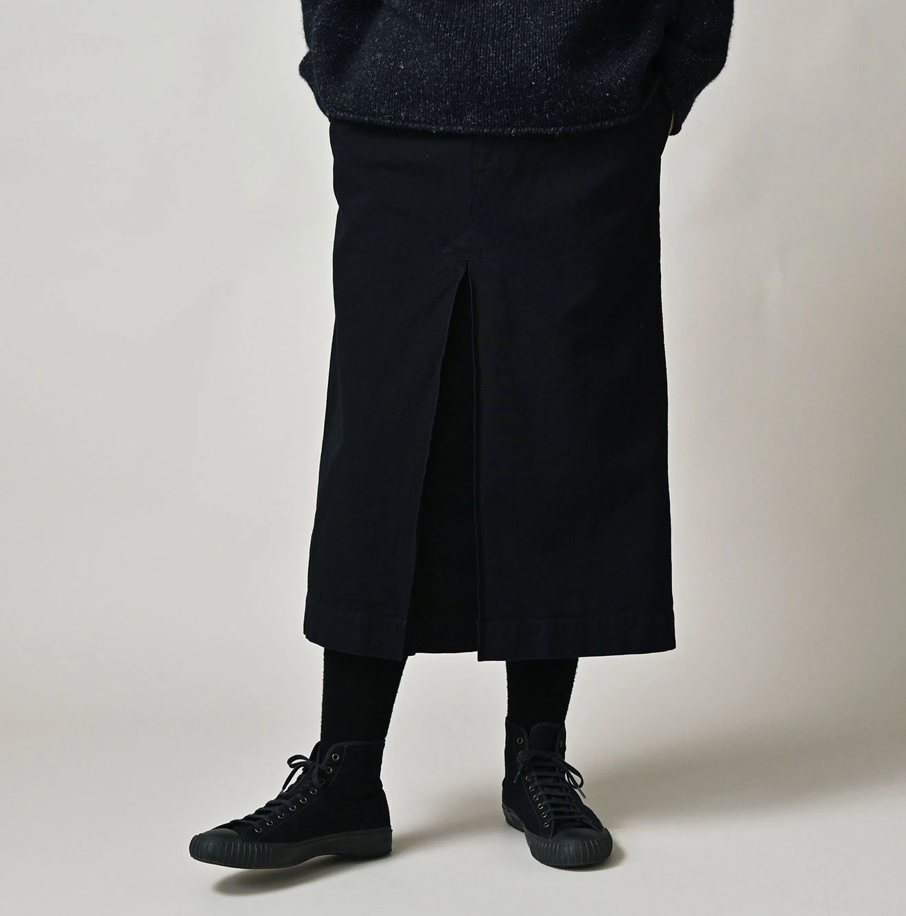 45R(フォーティファイブアール) |高密度ダックのシャルロットタックスカート（インディゴ）