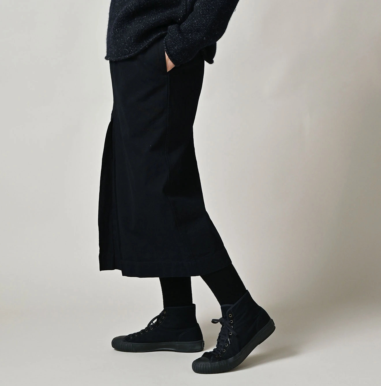 45R(フォーティファイブアール) |高密度ダックのシャルロットタックスカート（インディゴ）