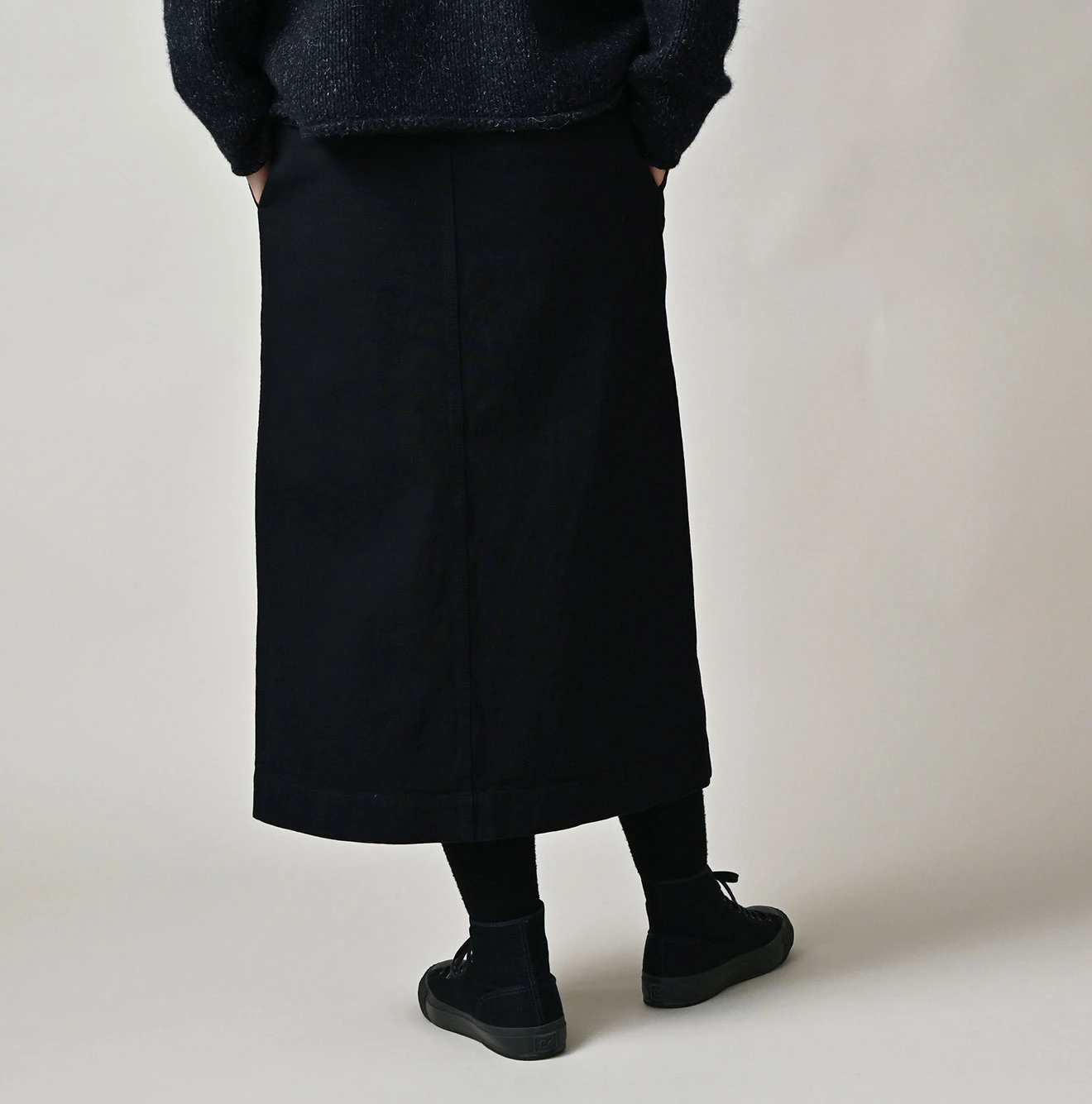 45R(フォーティファイブアール) |高密度ダックのシャルロットタックスカート（インディゴ）