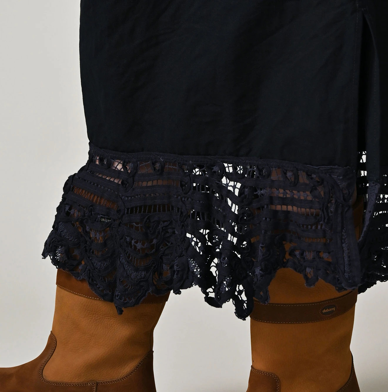 45R(フォーティファイブアール) |高密度ダック×リボンレースのタックタックドレス（インディゴ）