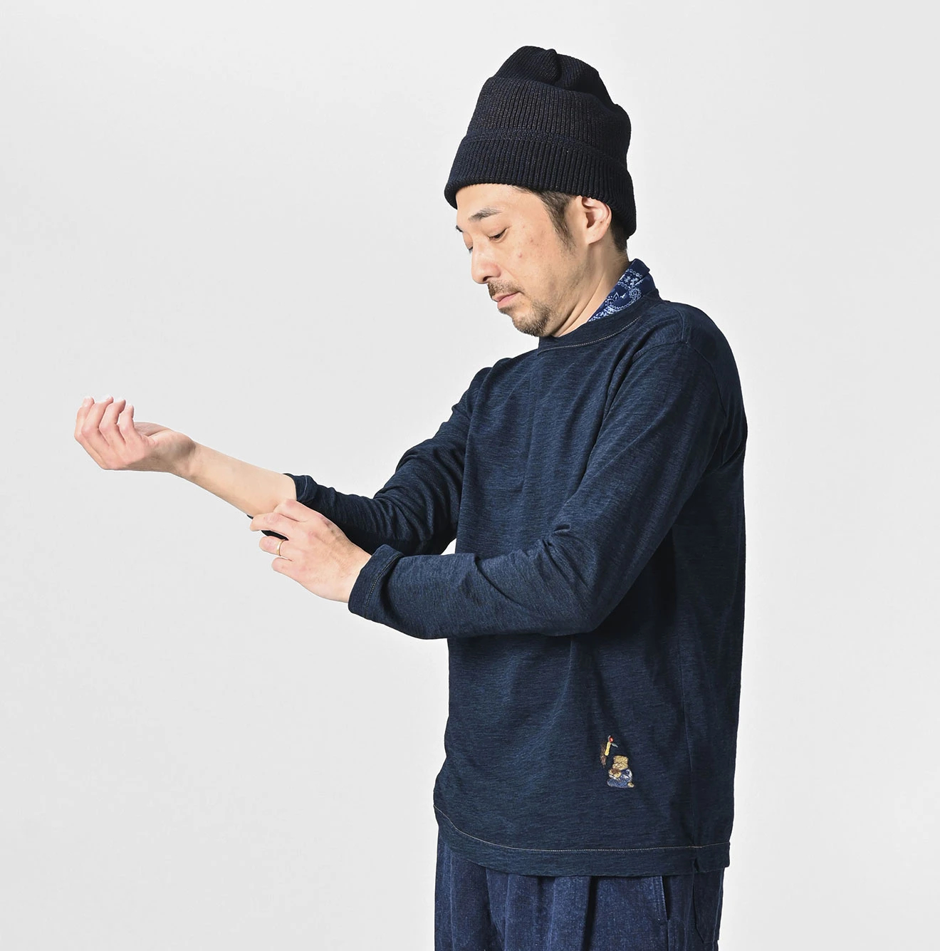 45R(フォーティファイブアール) |お手前頂戴ブル刺繍の90845星Tシャツ（インディゴ）