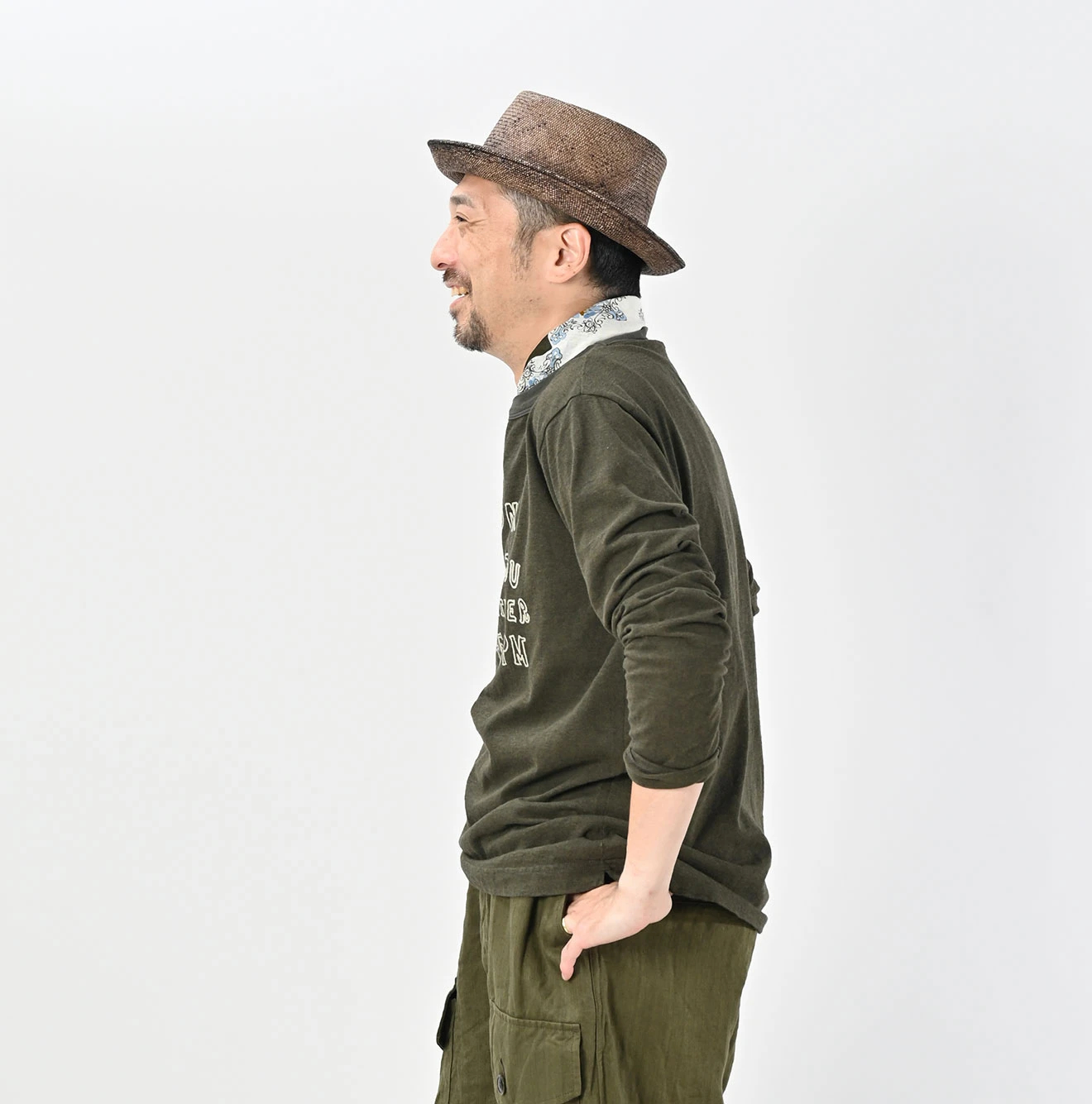 45R(フォーティファイブアール) |ゴートンくんベタッチプリントの908クレリックTシャツ（トップ）