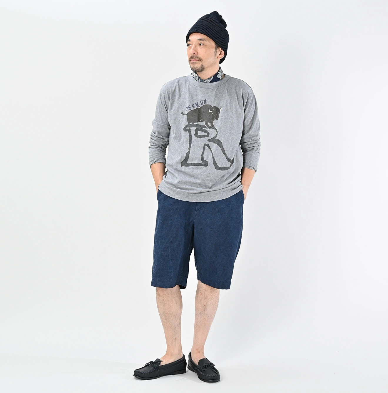 45R(フォーティファイブアール) |ヤックんべタッチプリントの908Tシャツ（トップ）