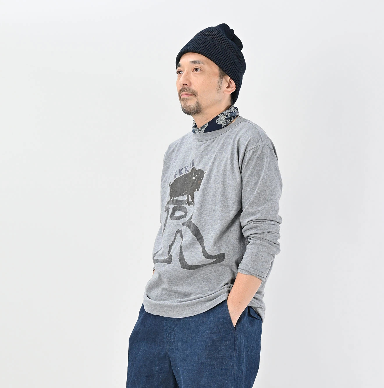 45R(フォーティファイブアール) |ヤックんべタッチプリントの908Tシャツ（トップ）