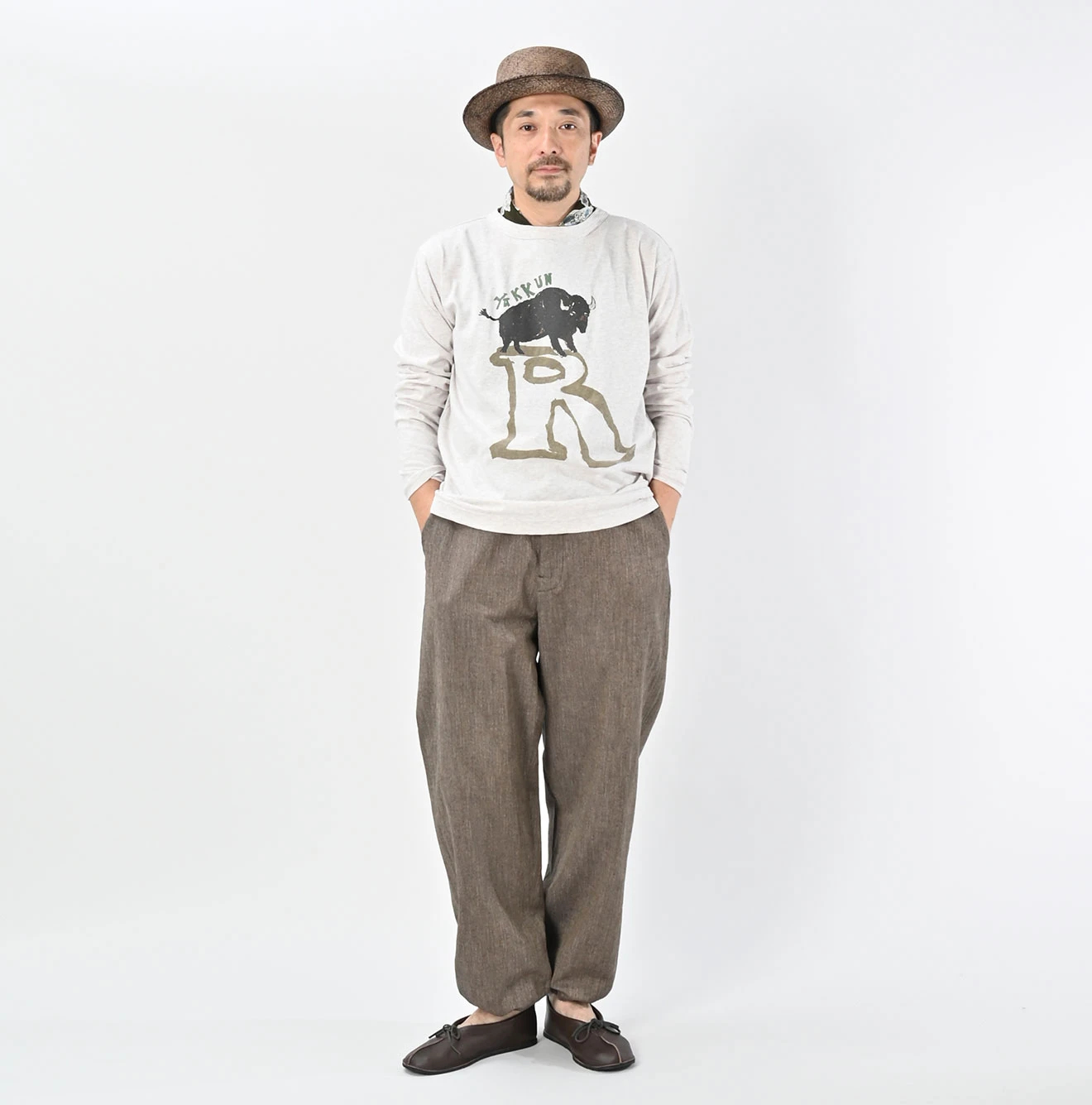 45R(フォーティファイブアール) |ヤックんべタッチプリントの908Tシャツ（トップ）