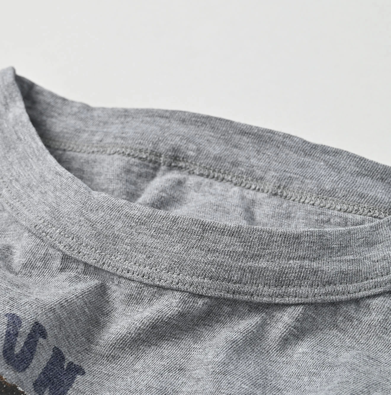 45R(フォーティファイブアール) |ヤックんべタッチプリントの908Tシャツ（トップ）