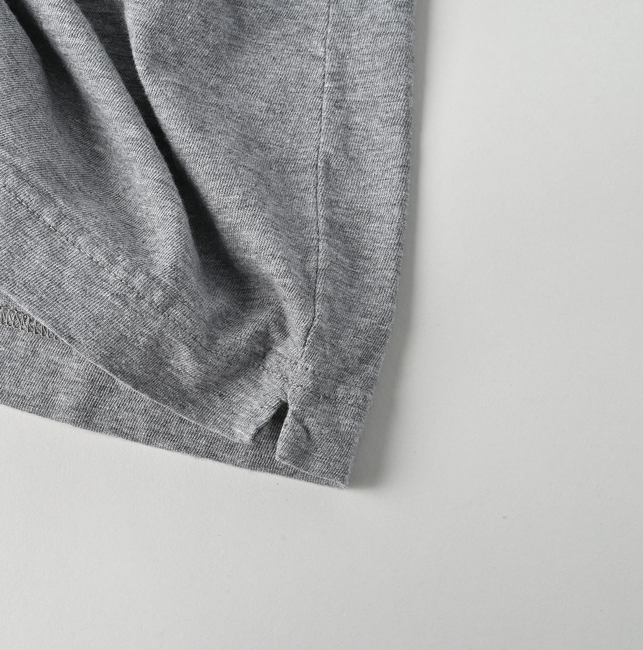 45R(フォーティファイブアール) |ヤックんべタッチプリントの908Tシャツ（トップ）