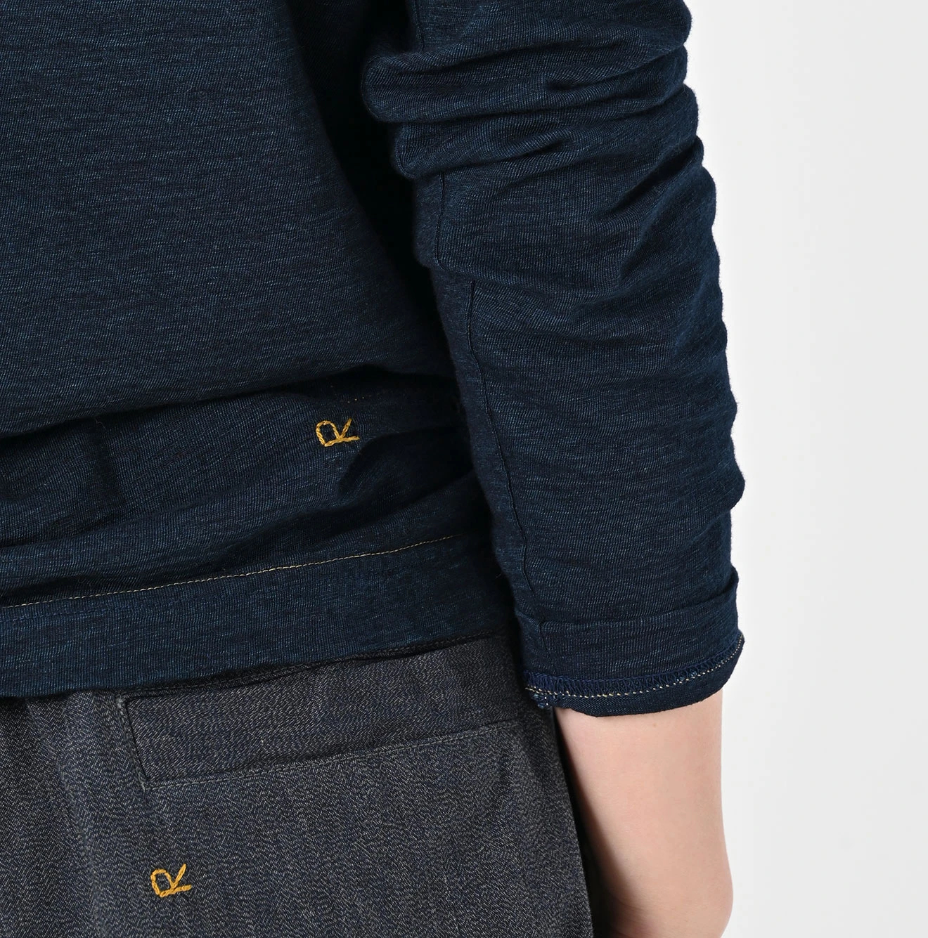 45R(フォーティファイブアール) |ヤックんべタッチプリントの908Tシャツ（インディゴ）