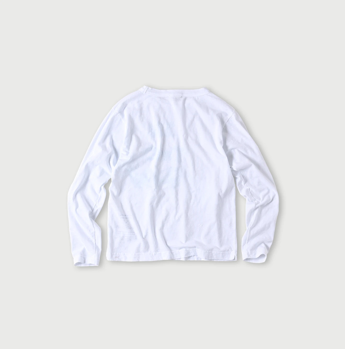 45R(フォーティファイブアール) |IN THE RAWベタッチプリントの908Tシャツ