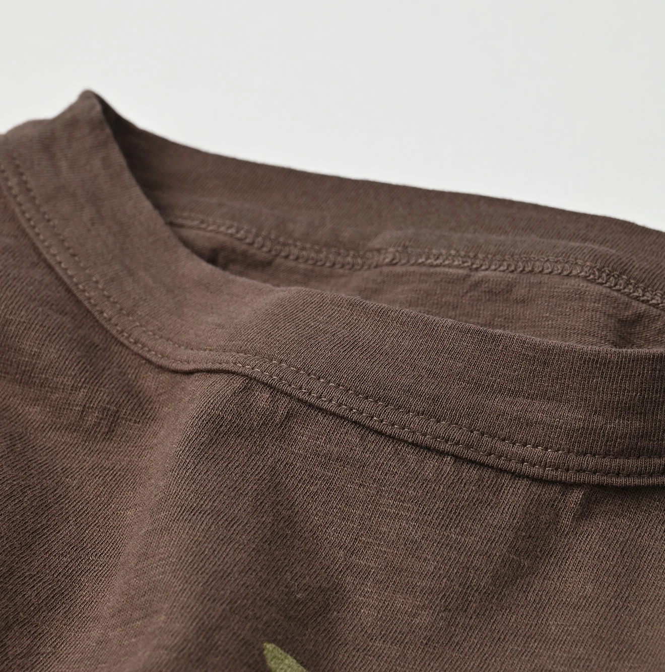 45R(フォーティファイブアール) |IN THE RAWベタッチプリントの908Tシャツ