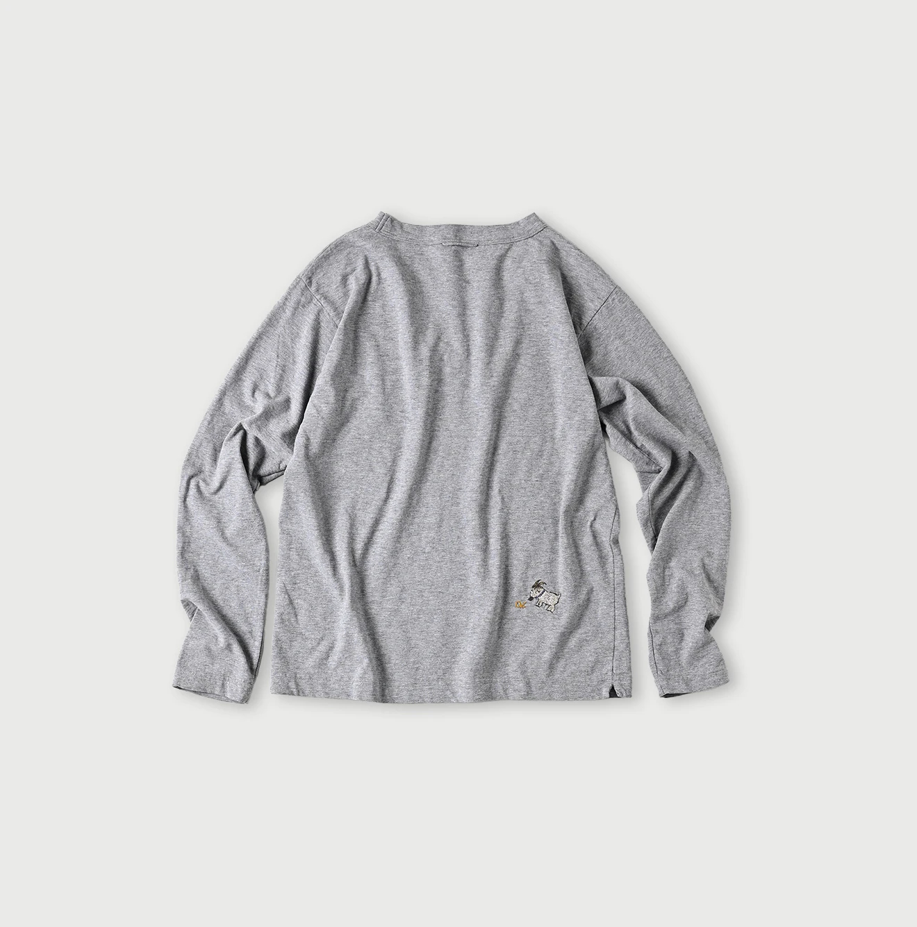 45R（フォーティファイブアール）| ゴートンくん刺繍の908Tシャツ