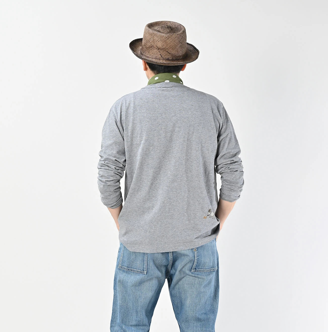 45R（フォーティファイブアール）| ゴートンくん刺繍の908Tシャツ