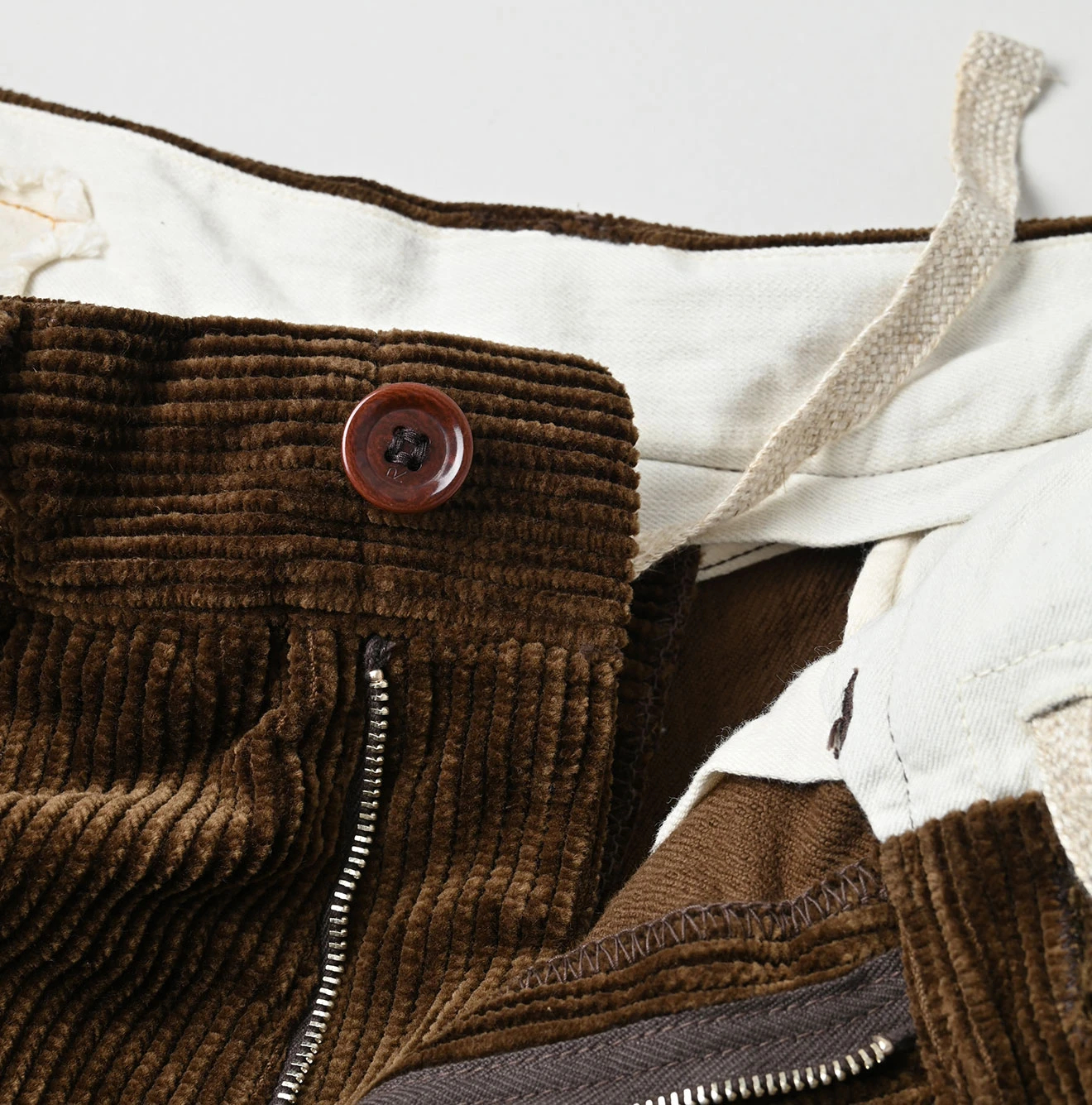 45R(フォーティファイブアール) |セルビッチコーデュロイの908ニームパンツ