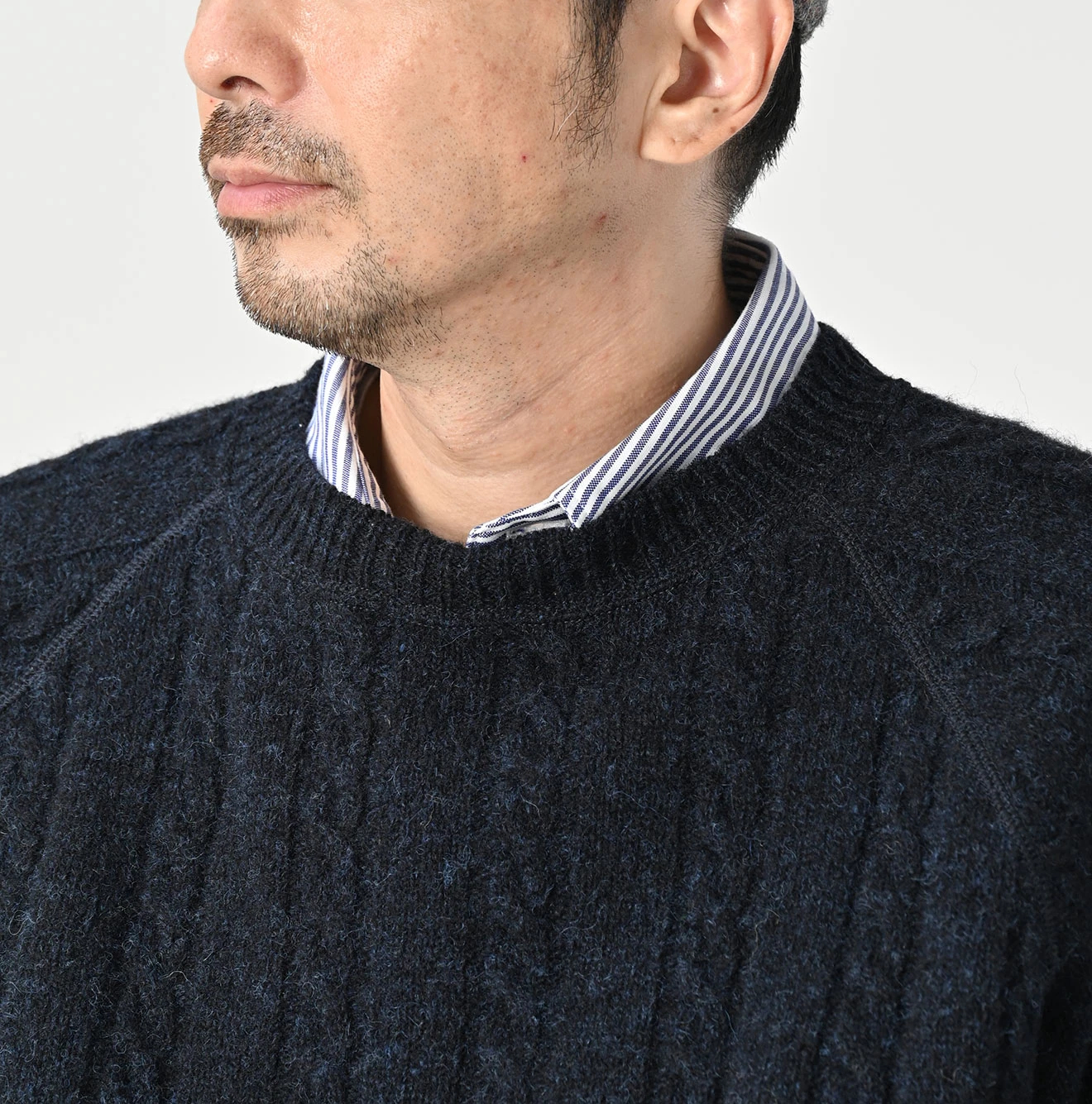 45R(フォーティファイブアール) |シェットランドケーブル縮絨の908ラグランセーター